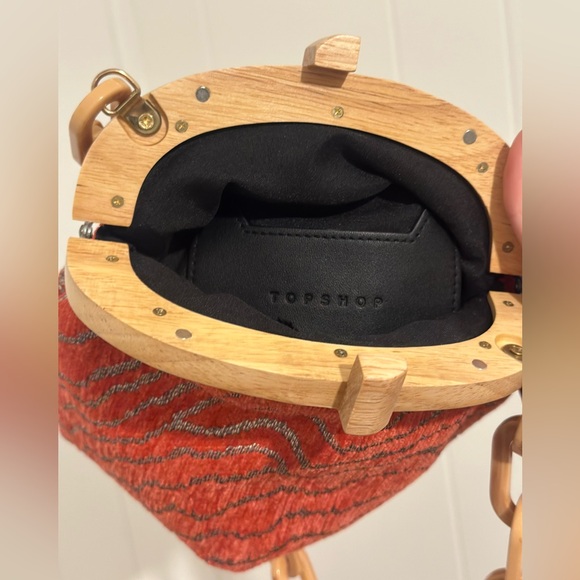 Topshop Unique Wood Detailed Chic Orange Clutch - Picture 5 of 5